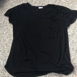 black casual t shirt